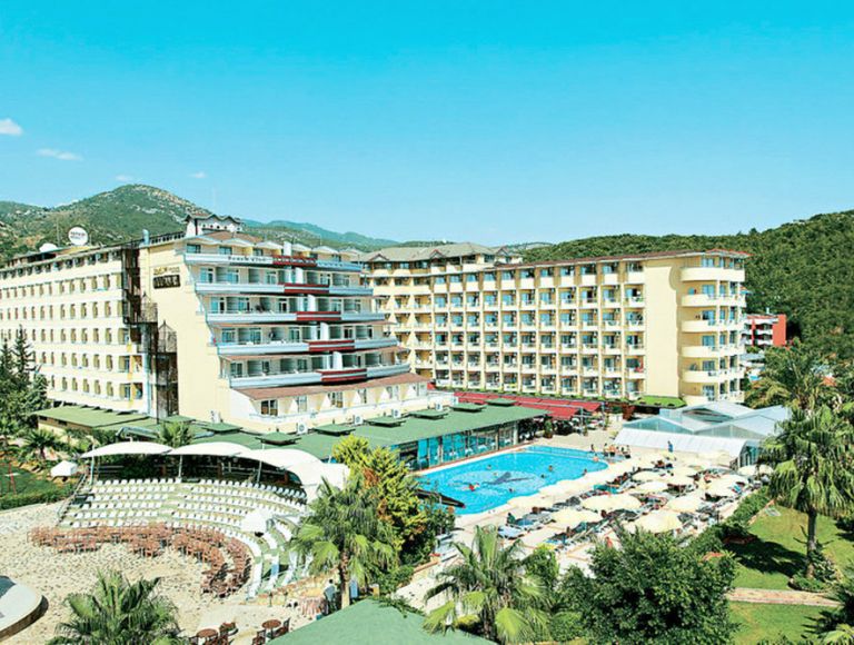 Beach Club Doğanay Otel