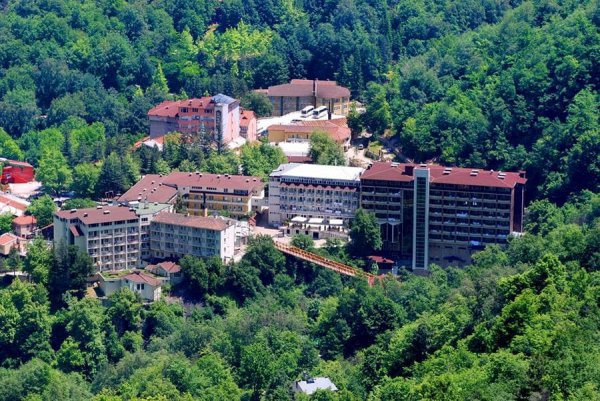 Caglayan Otel Oylat Kaplıcaları