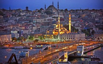 Istanbul Otellerinde Konaklama gunduz gece sehir  bogaz turlari eglenceli gezi  Paketleri hava alani karsilama transferler